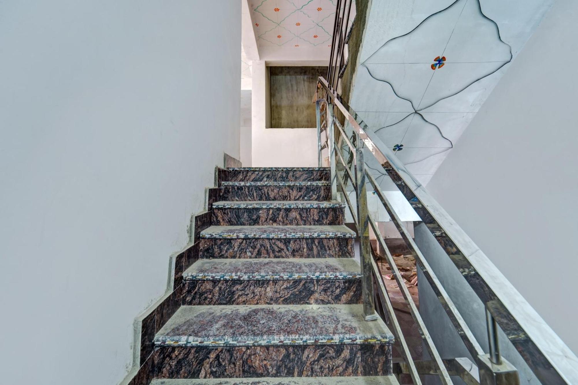 Hotel O S Square Guest House Patna  Dış mekan fotoğraf